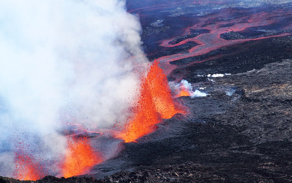 Extrusive Volcanic Landforms